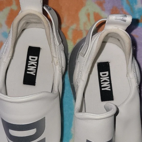 DKNY Women's Size 8.5 Kari-slip on white & silver sneakers - Picture 11 of 12